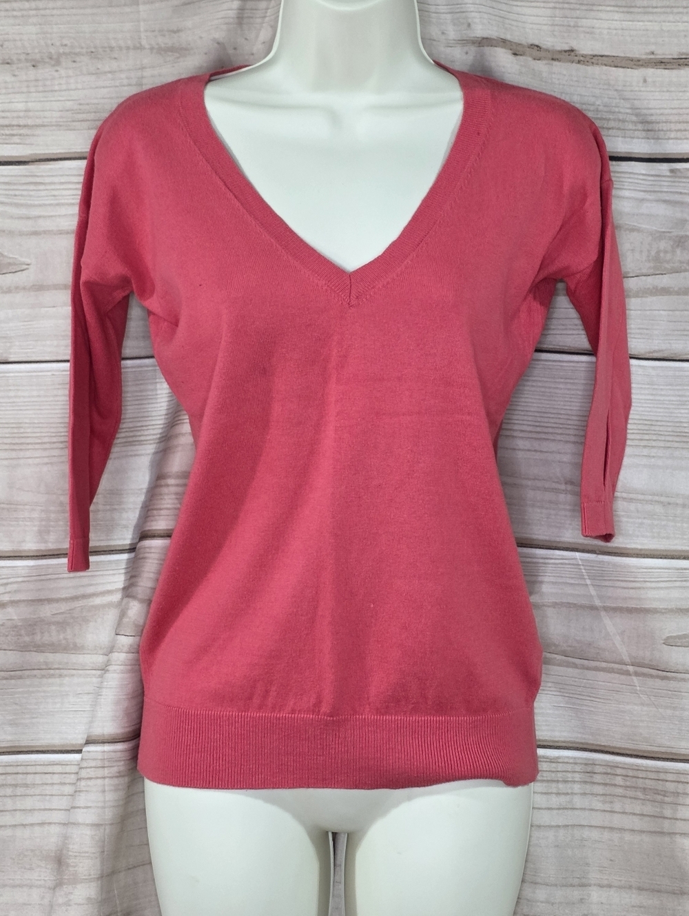 GAP Sweater V Neck 3/4 Sleeve Coral Salmon Pink Orange Size S